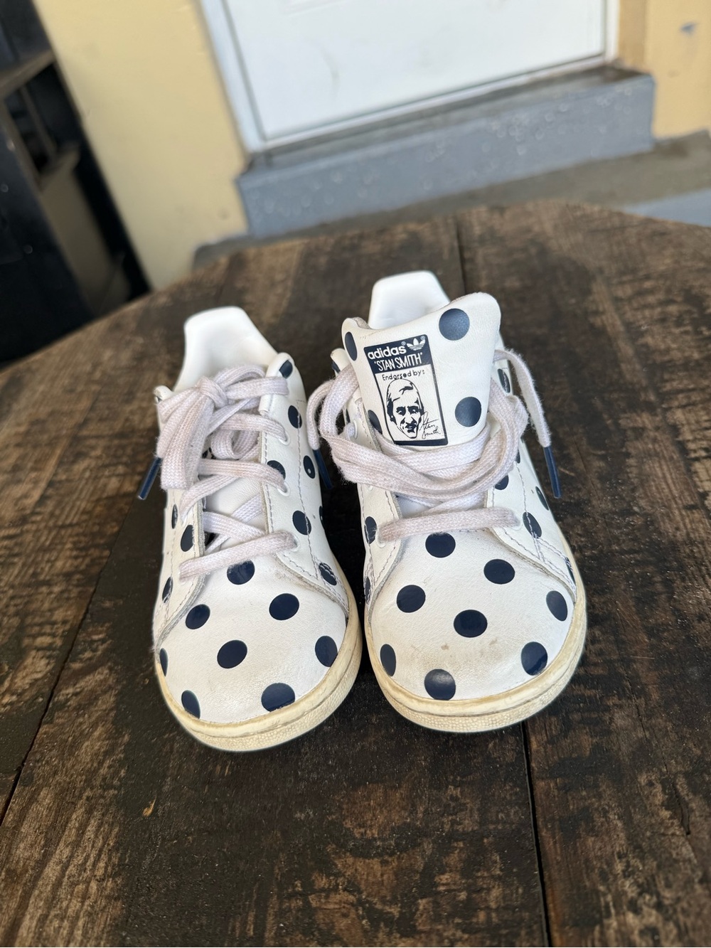 adidas Kids Stan Smith White Sneakers with Navy Polka Dots
